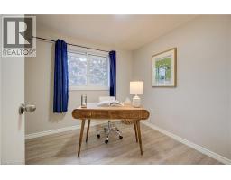 147 MOFFAT Drive - 16