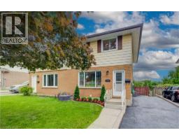 147 MOFFAT Drive - 2