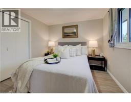 147 MOFFAT Drive - 20
