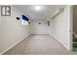 147 MOFFAT Drive - 25