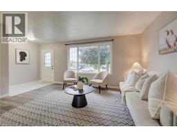 147 MOFFAT Drive - 7