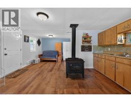 2 TOWNLINE Road E - 12