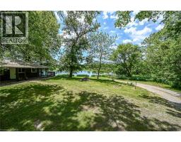 2 TOWNLINE Road E - 22
