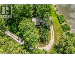2 TOWNLINE Road E - 41