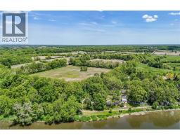 2 TOWNLINE Road E - 43