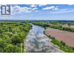 2 TOWNLINE Road E - 47