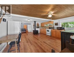 2 TOWNLINE Road E - 9