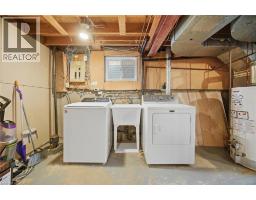 2395 ARNOLD Crescent - 32