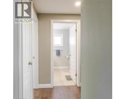 74 GREENINGDON Drive - 29