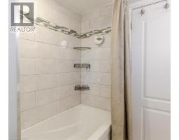 74 GREENINGDON Drive - 32