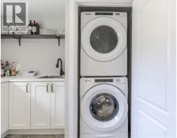 74 GREENINGDON Drive - 39