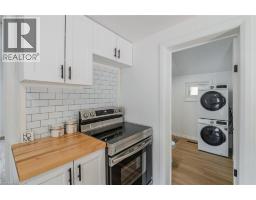 241 TALBOT Street S - 14