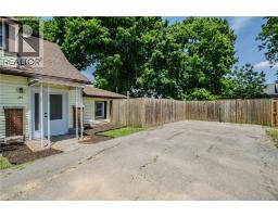 241 TALBOT Street S - 3