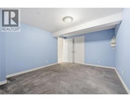 53 GREENTRAIL Drive - 32