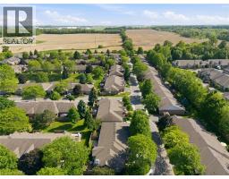 53 GREENTRAIL Drive - 40