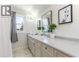 31 WINDERMERE Court - 32