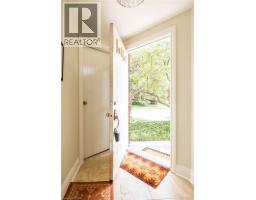 12 BOND Street S - 10