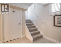 12 BOND Street S - 31