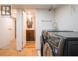 12 BOND Street S - 37