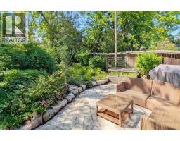 12 BOND Street S - 44
