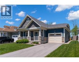 39 BEACHWALK Crescent - 1