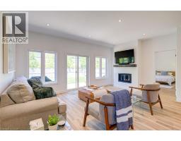39 BEACHWALK Crescent - 11