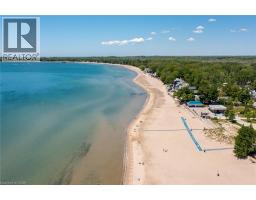 39 BEACHWALK Crescent - 39