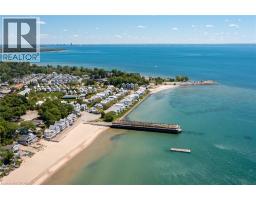 39 BEACHWALK Crescent - 40