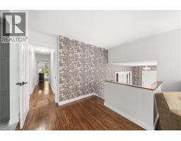 166 CASTLE Crescent - 16