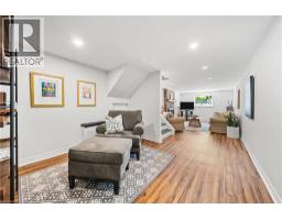 166 CASTLE Crescent - 24