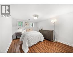 166 CASTLE Crescent - 25