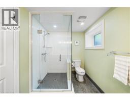 166 CASTLE Crescent - 28