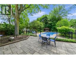 166 CASTLE Crescent - 30