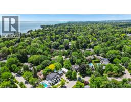 166 CASTLE Crescent - 39