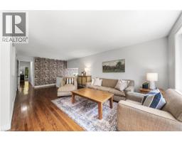 166 CASTLE Crescent - 7