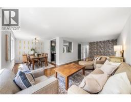 166 CASTLE Crescent - 9