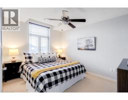 7 KINSMAN Drive - 33