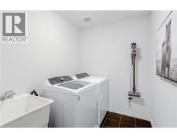 7 KINSMAN Drive - 38