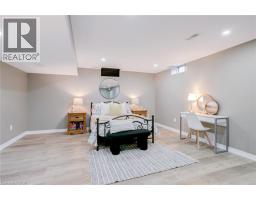 7 KINSMAN Drive - 44