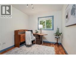 128 EBY Crescent - 16