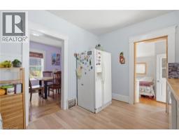 572 DOWNIE Street - 17