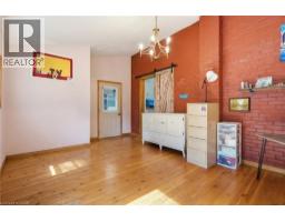 572 DOWNIE Street - 23