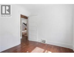 572 DOWNIE Street - 29