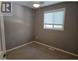 73 FOXTAIL Avenue - 21