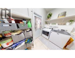 39 FALCON Court - 11