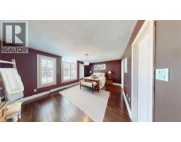 39 FALCON Court - 28