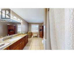 39 FALCON Court - 31