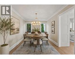 611 VICTORIA Street - 15