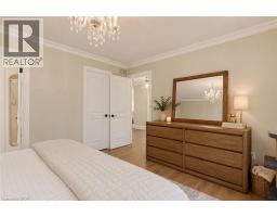 611 VICTORIA Street - 25