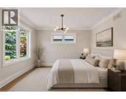611 VICTORIA Street - 27